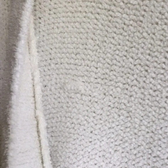 Sonoma Oversized Soft V-Neck Sweater, off-white, labeled size XL - Picture 4 of 8